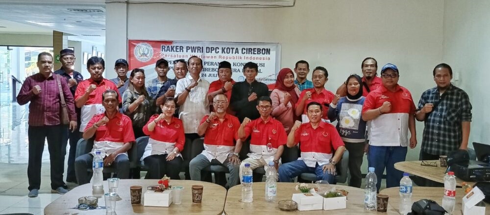Rapat PWRI Kota Cirebon