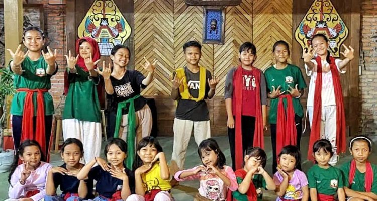 Sanggar Seni Kresna Satya Kencana Cirebon