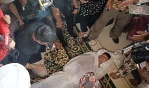 Saka Tatal lakukan sumpah Pocong