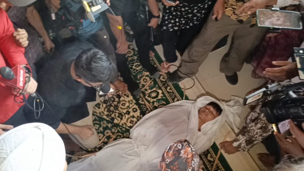 Saka Tatal lakukan sumpah Pocong